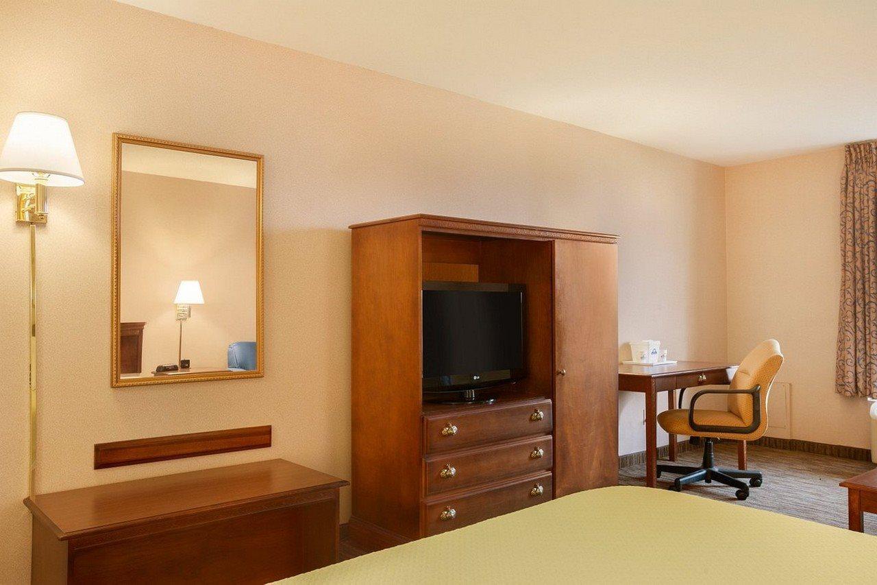 Comfort Inn & Suites Buffalo Airport Exteriér fotografie