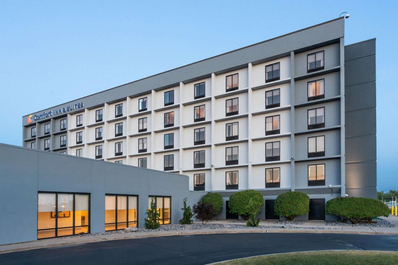 Comfort Inn & Suites Buffalo Airport Exteriér fotografie